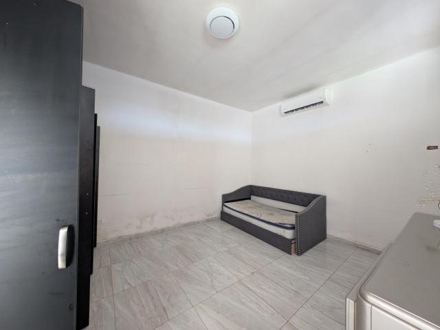 Listing Photo 9