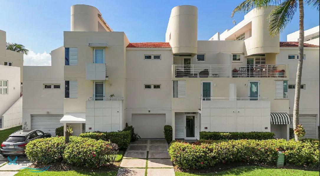 Townhouse en Venta - Dorado