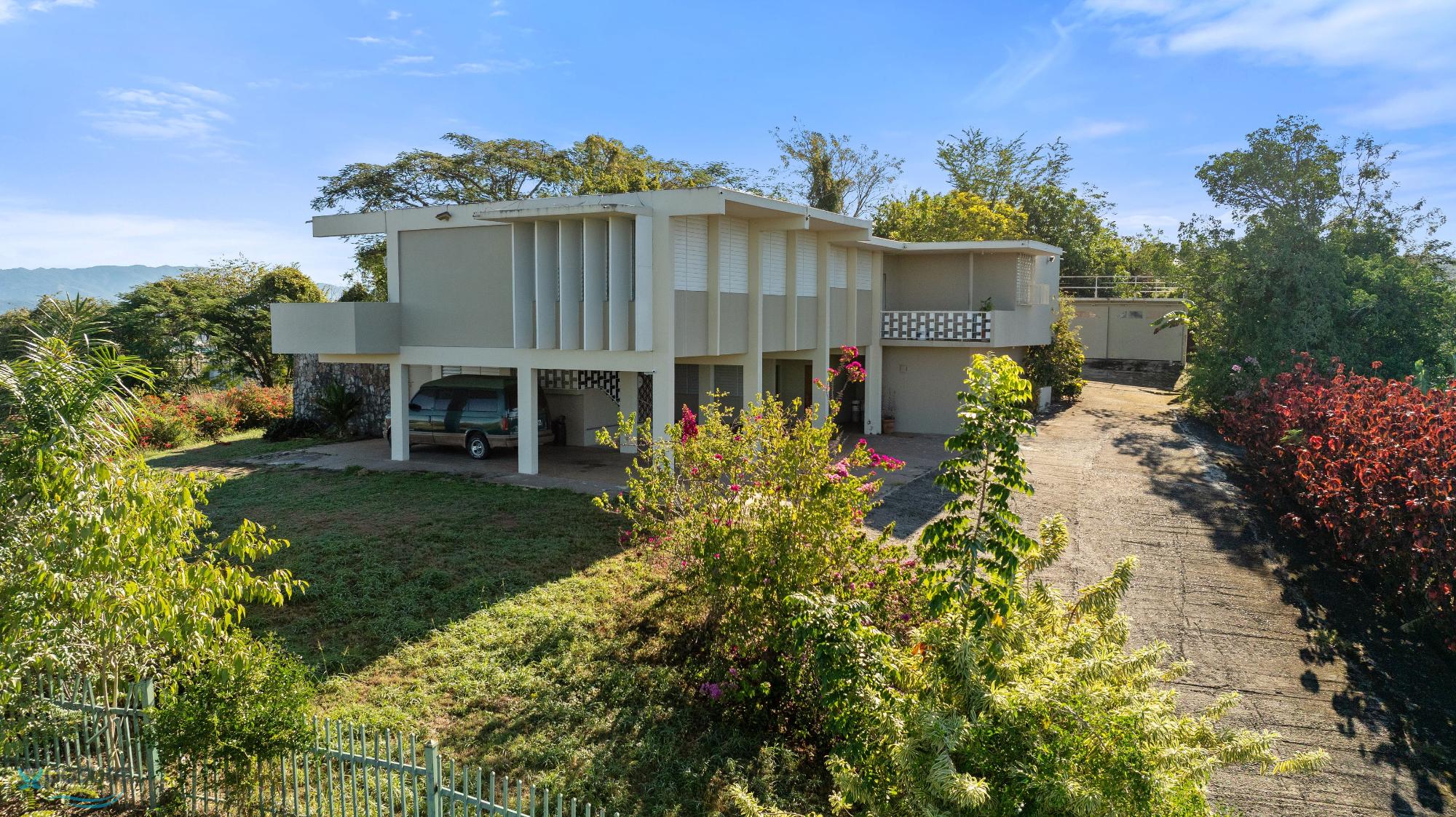 Casa en Venta - Cabo Rojo