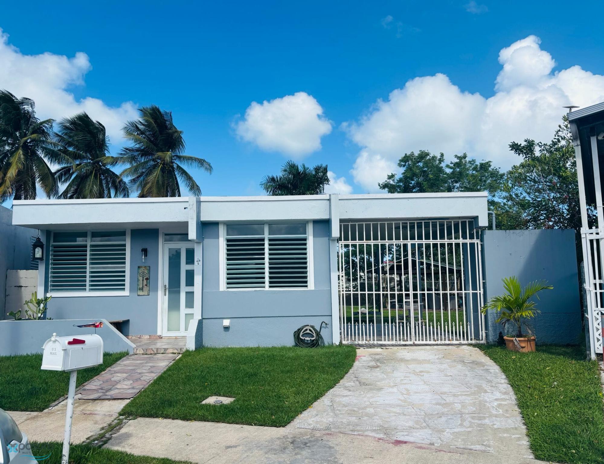 Casa en Alquiler - Levittown