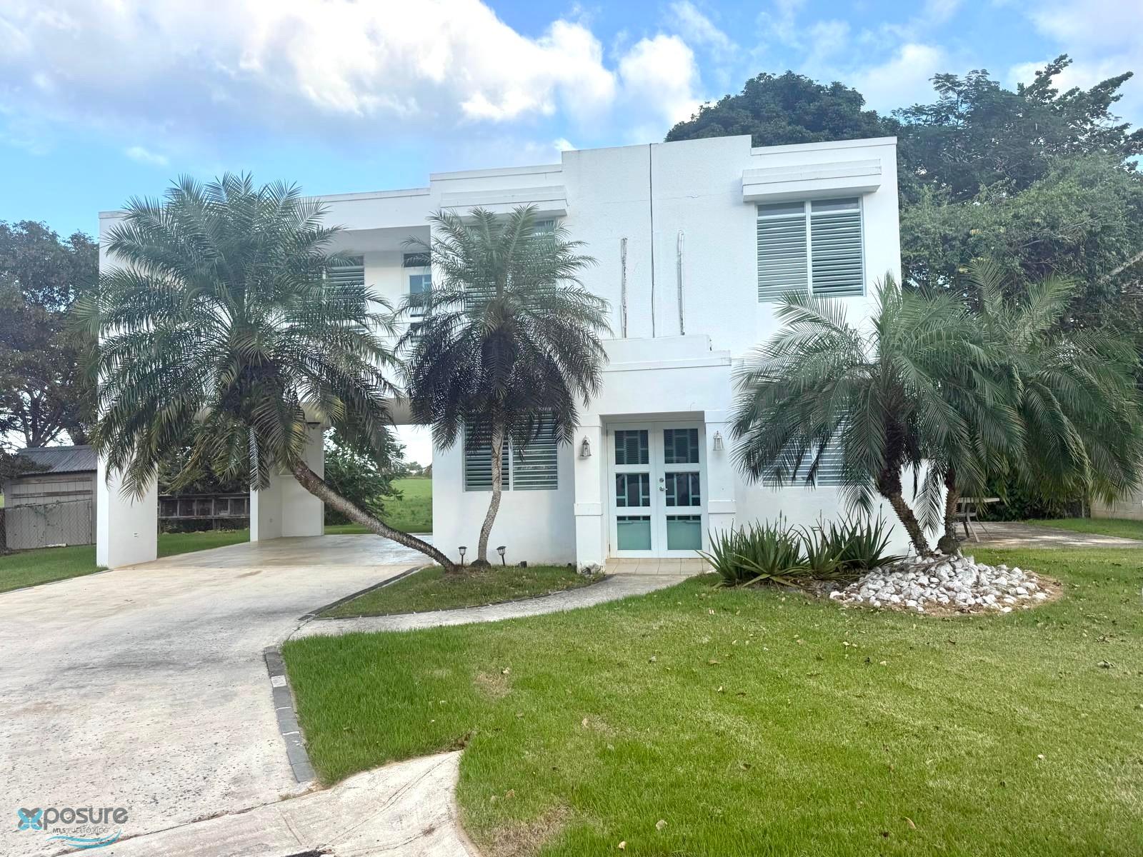 Casa en Alquiler - Aguadilla