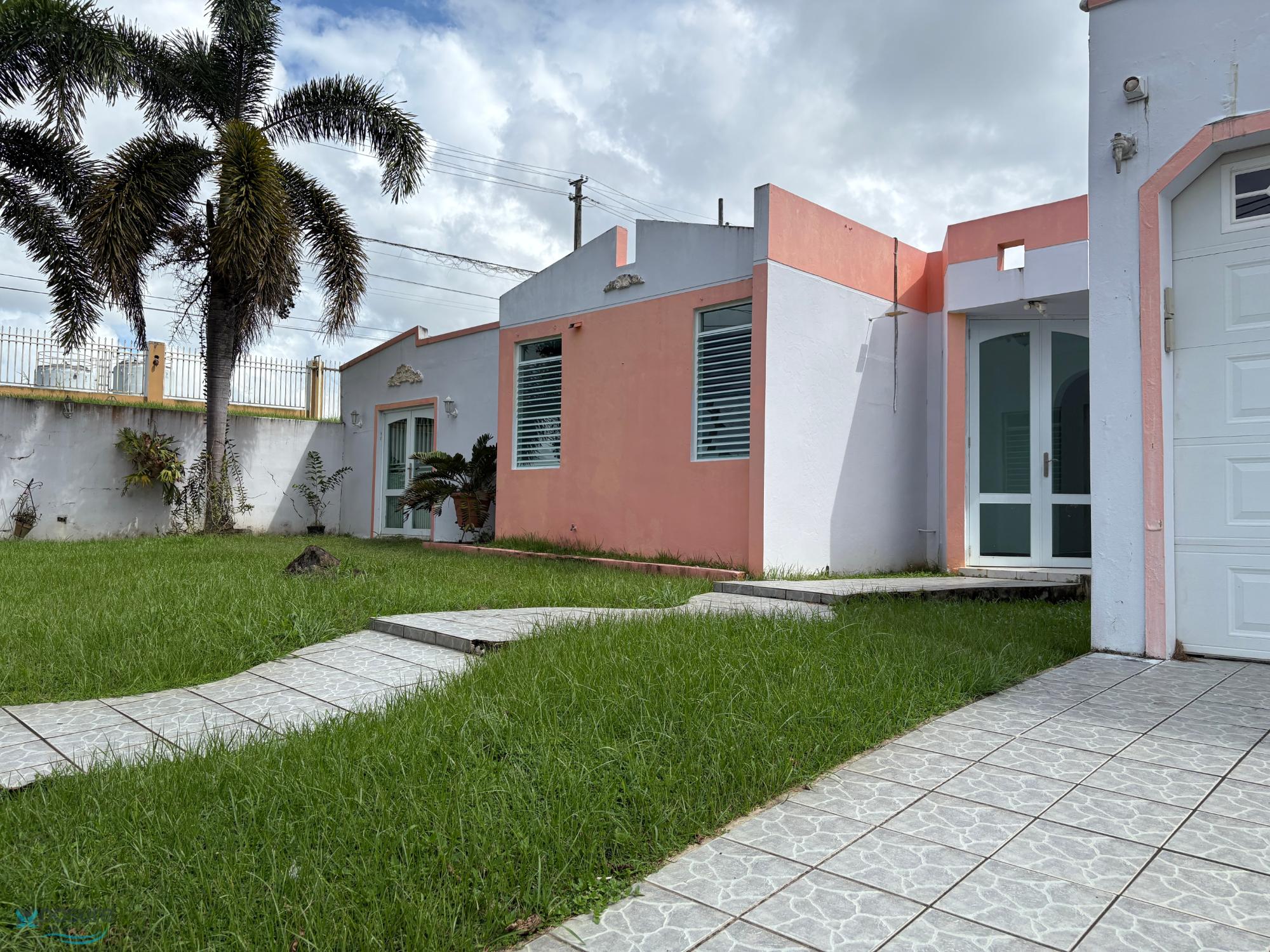 Casa en Venta - Toa Alta