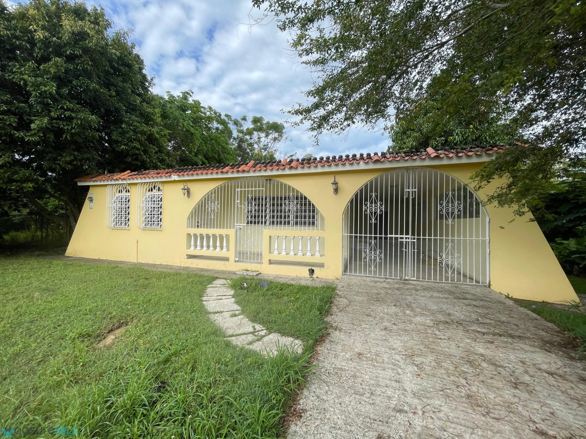 Casa en Alquiler - Cabo Rojo