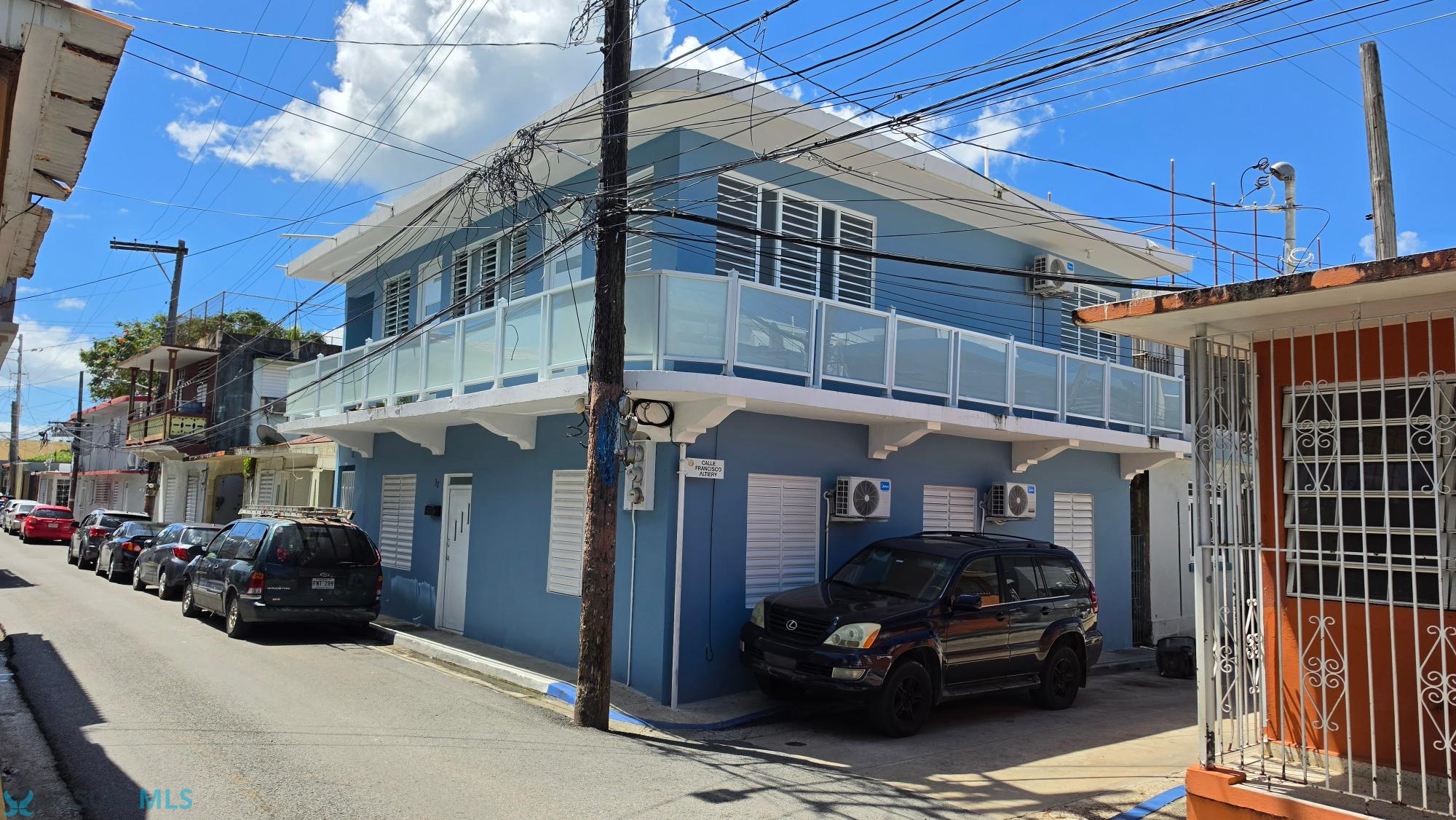 Residencia en Alquiler - Aguadilla