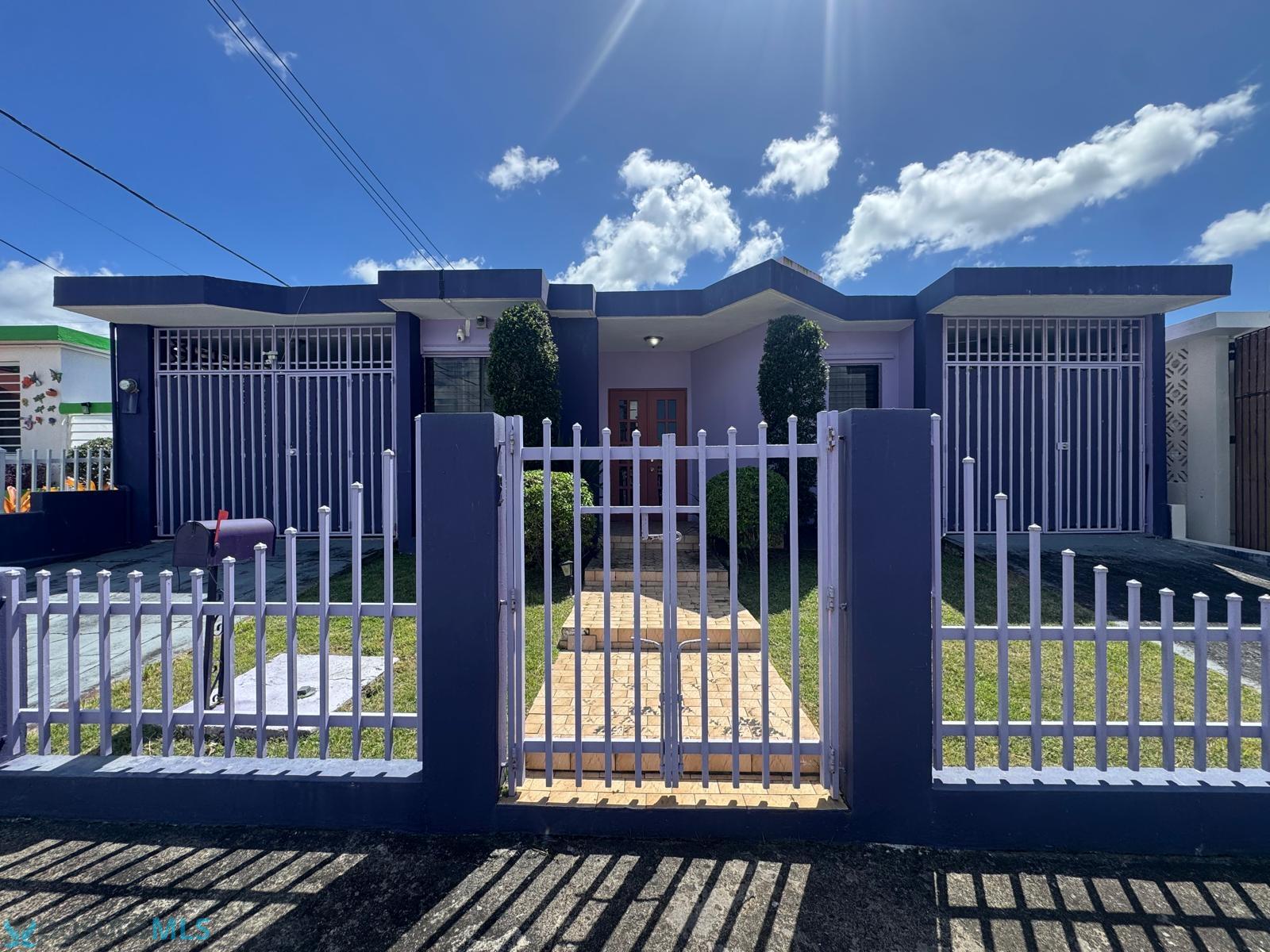 Residencia en Venta - Bayamón