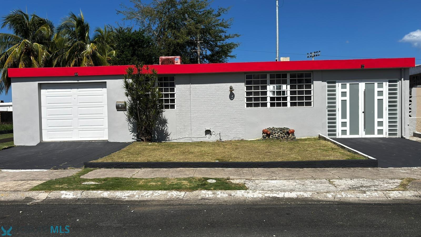 Casa en Alquiler - Levittown