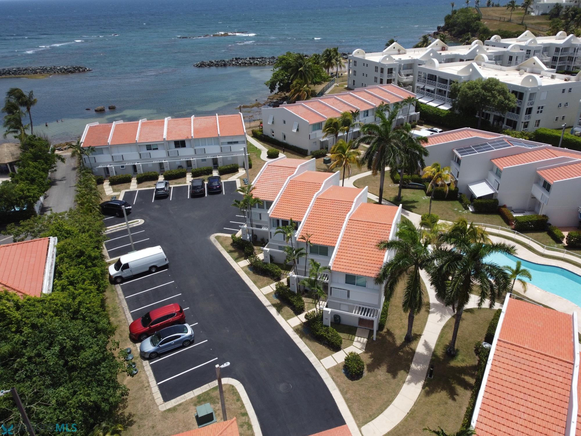 Townhouse en Alquiler - Dorado