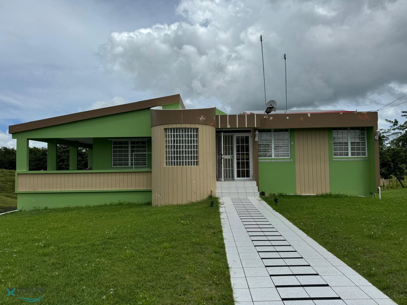 PR-967 BO JIMENEZ KM. 1.5, RIO GRANDE, PR, 00745 Camuy  00627