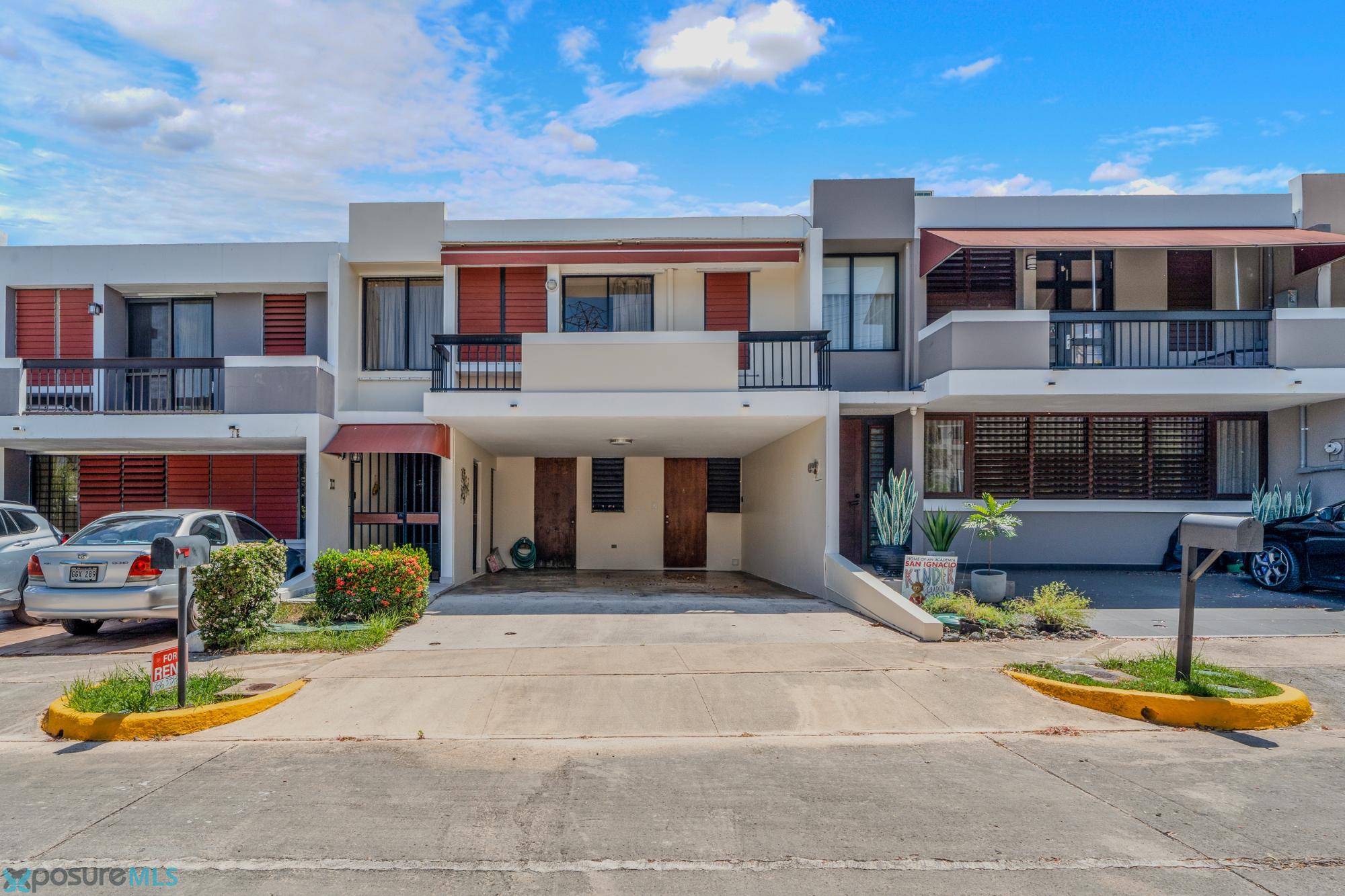 Townhouse en Alquiler - Cupey