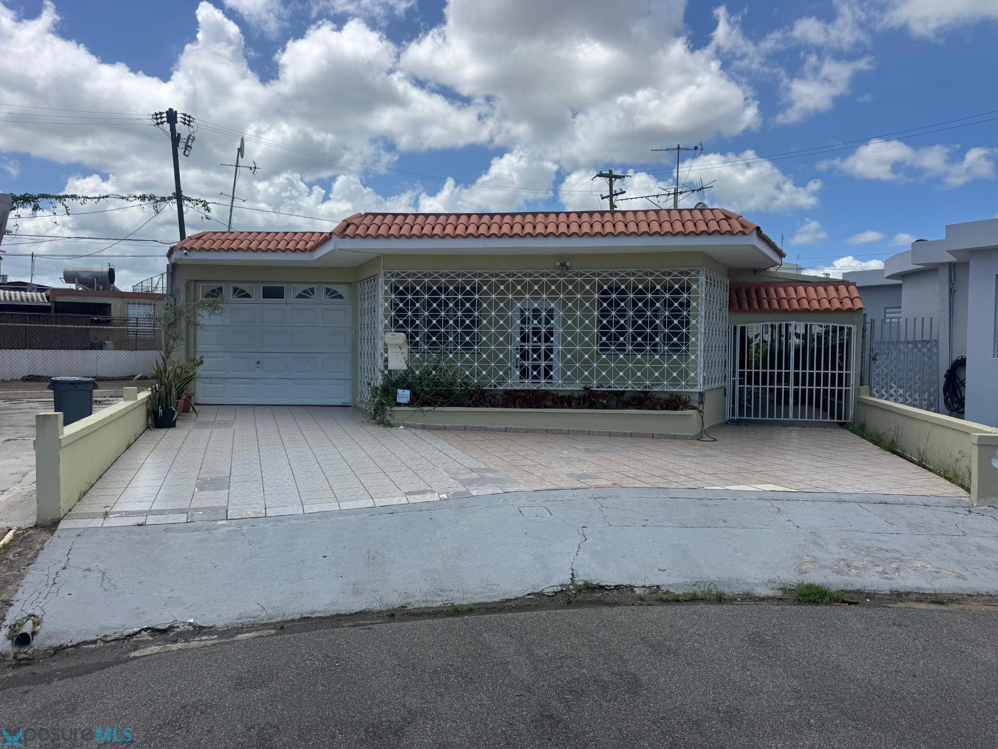 Casa en Venta - Bayamón