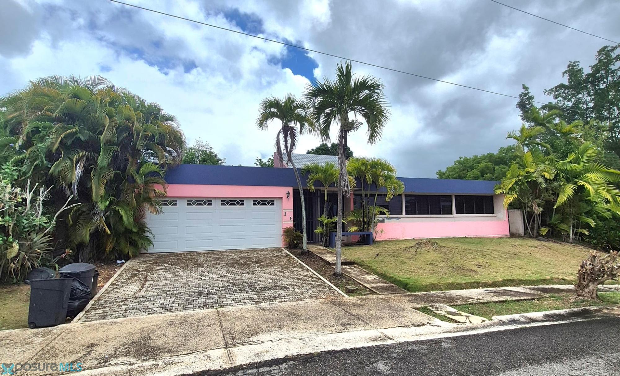 Casa en Venta - Vega Baja
