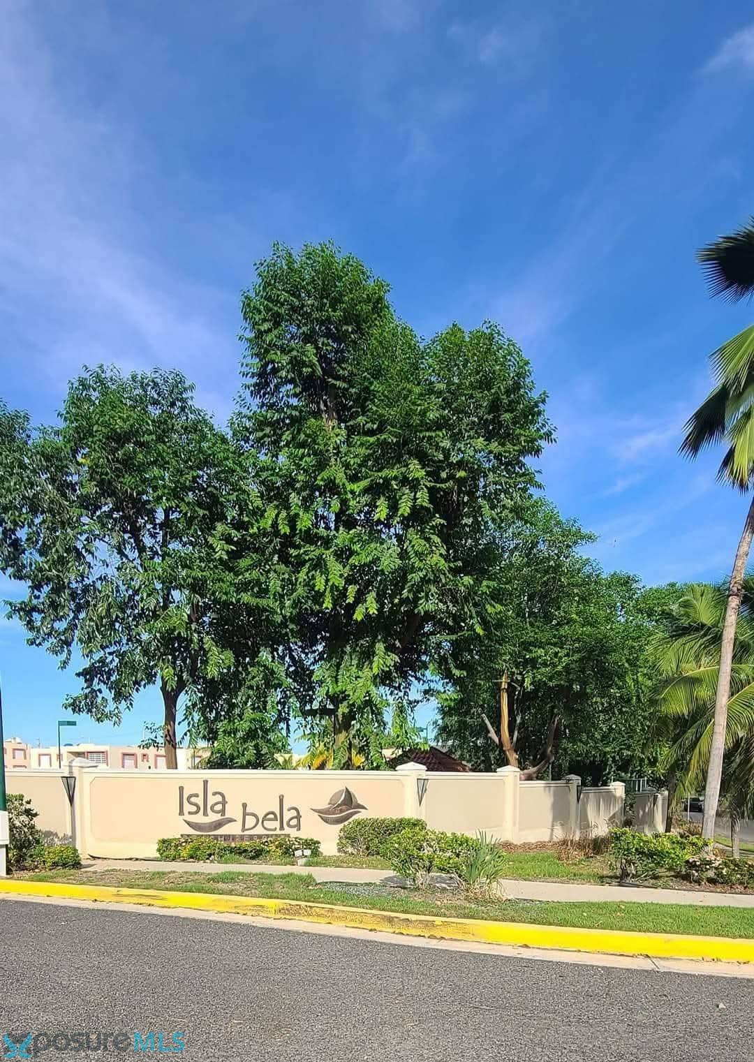 14 OCEAN VILLAGE Isabela Beach 00662