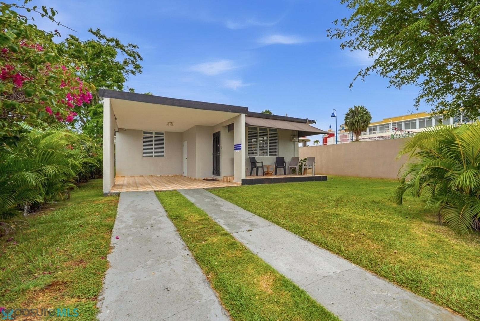 Casa en Alquiler - Aguadilla