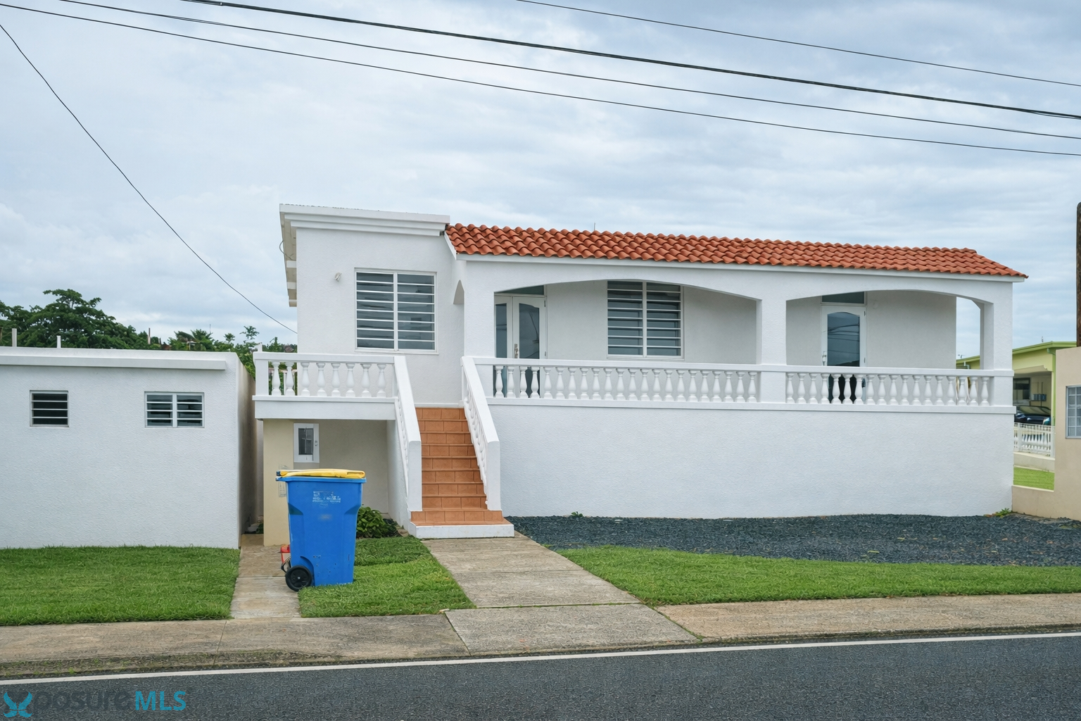 Residencia en Alquiler - Camaceyes