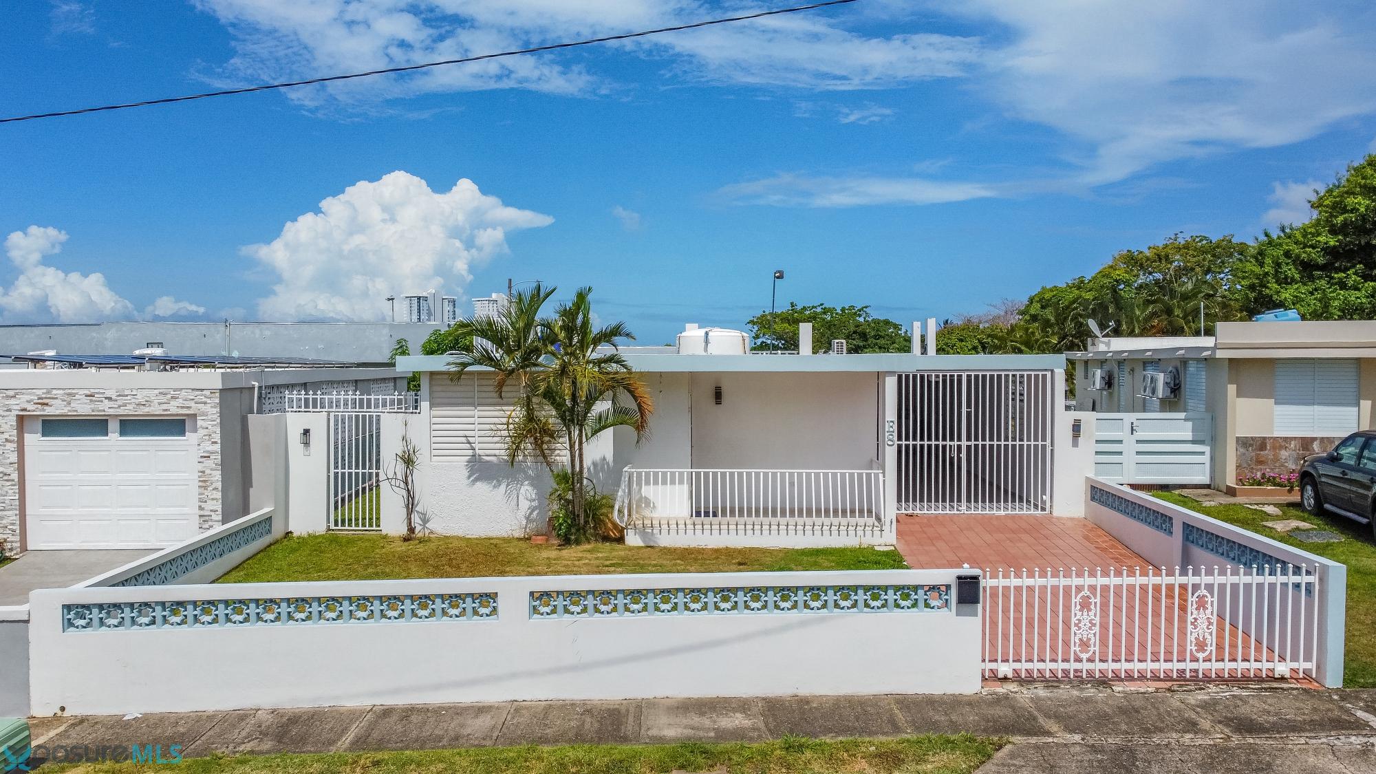 Casa en Alquiler - Luquillo