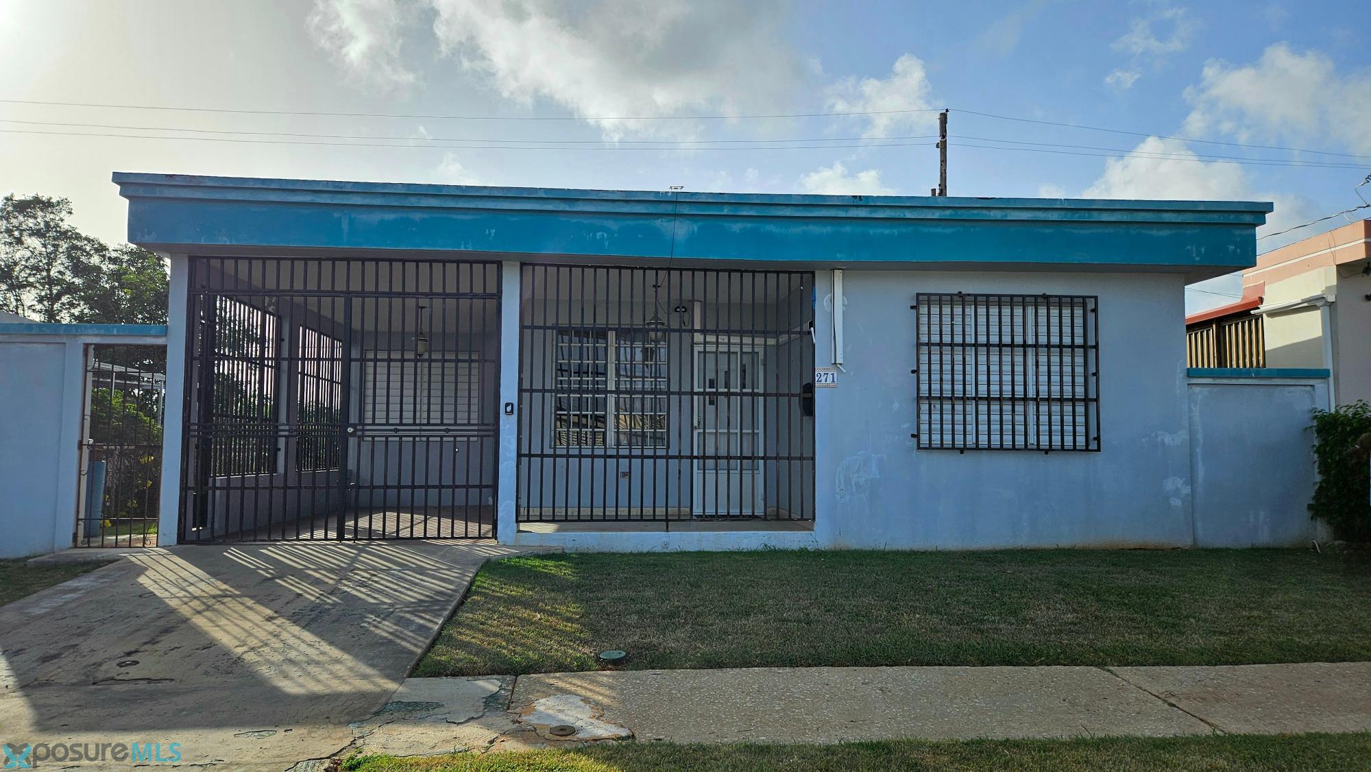 Casa en Alquiler - Aguadilla