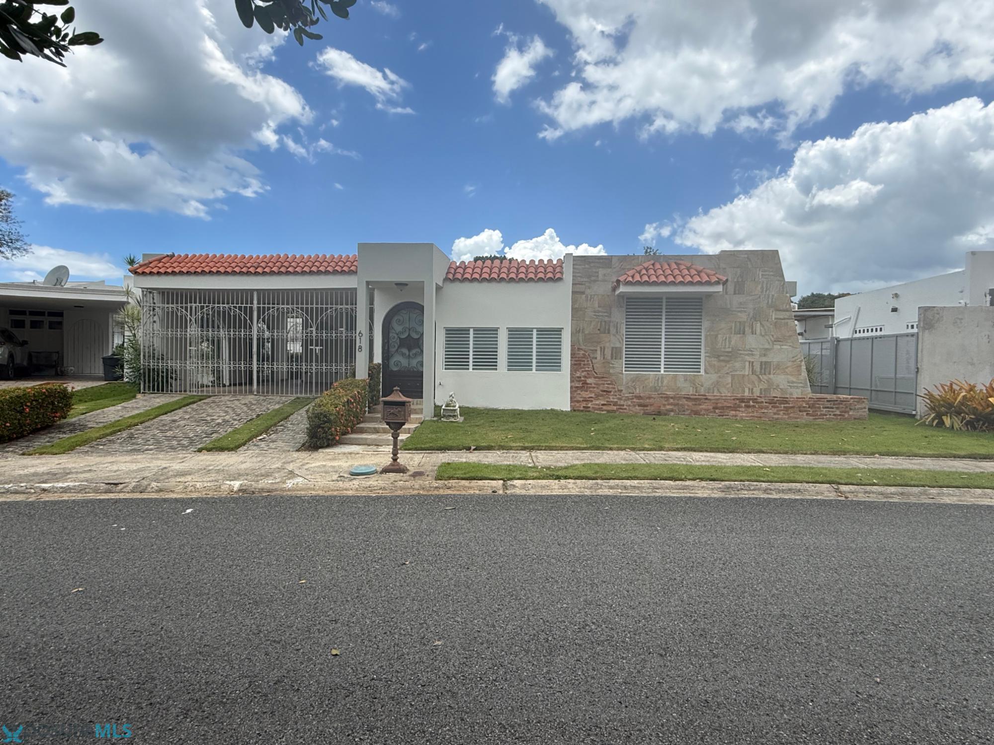 Casa en Alquiler - Mayaguez