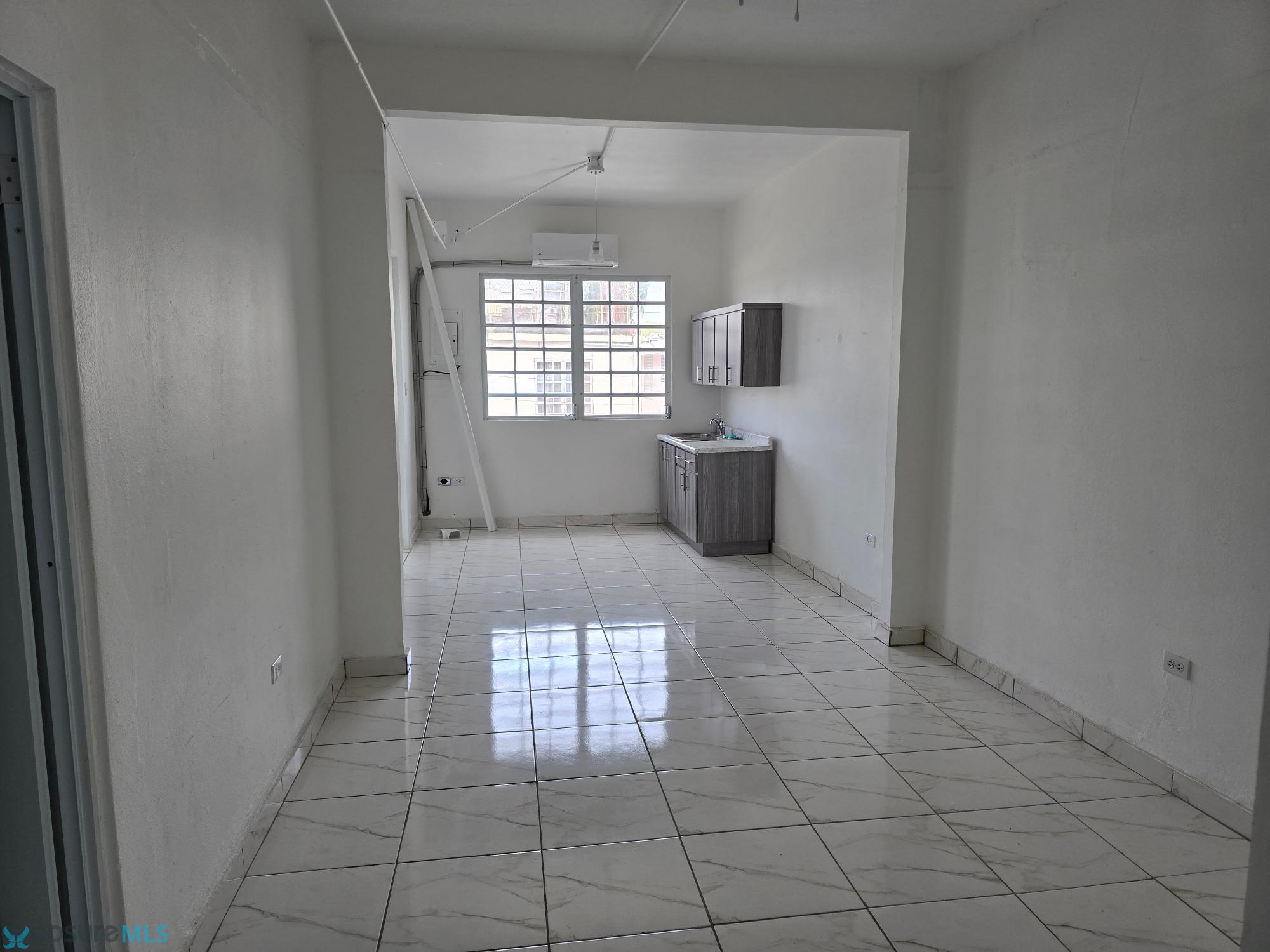 Residencia en Alquiler - Aguada