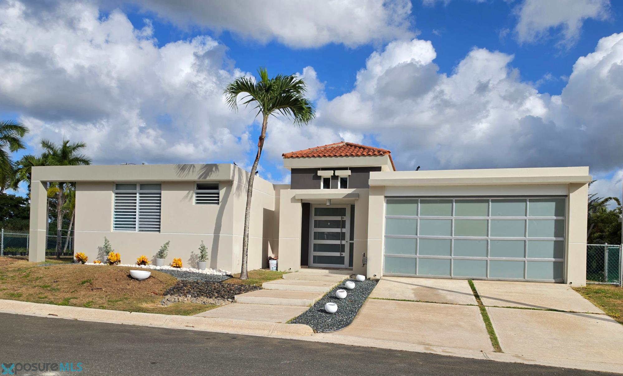 Casa en Alquiler - Gurabo