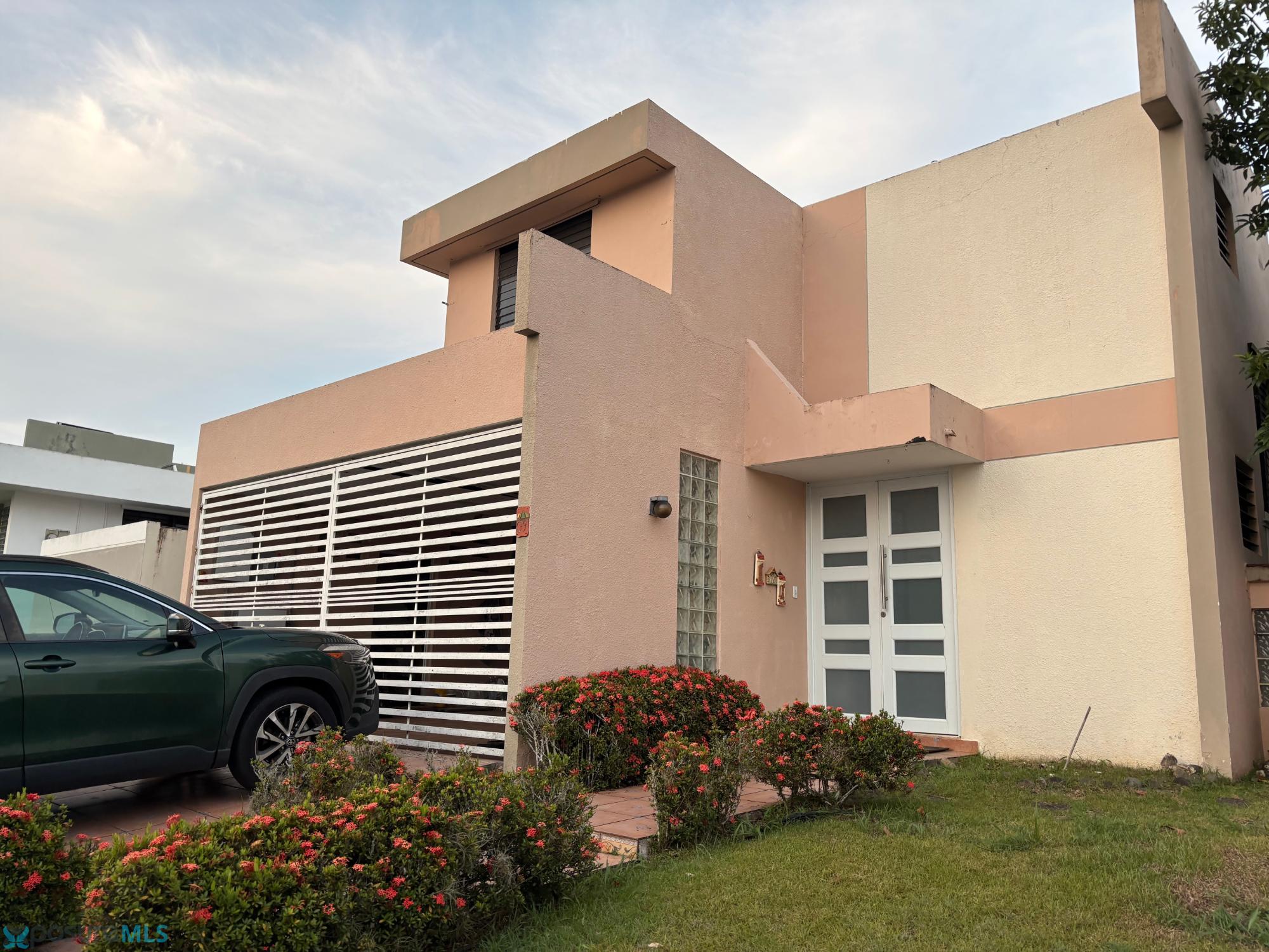Casa en Venta - Bayamón