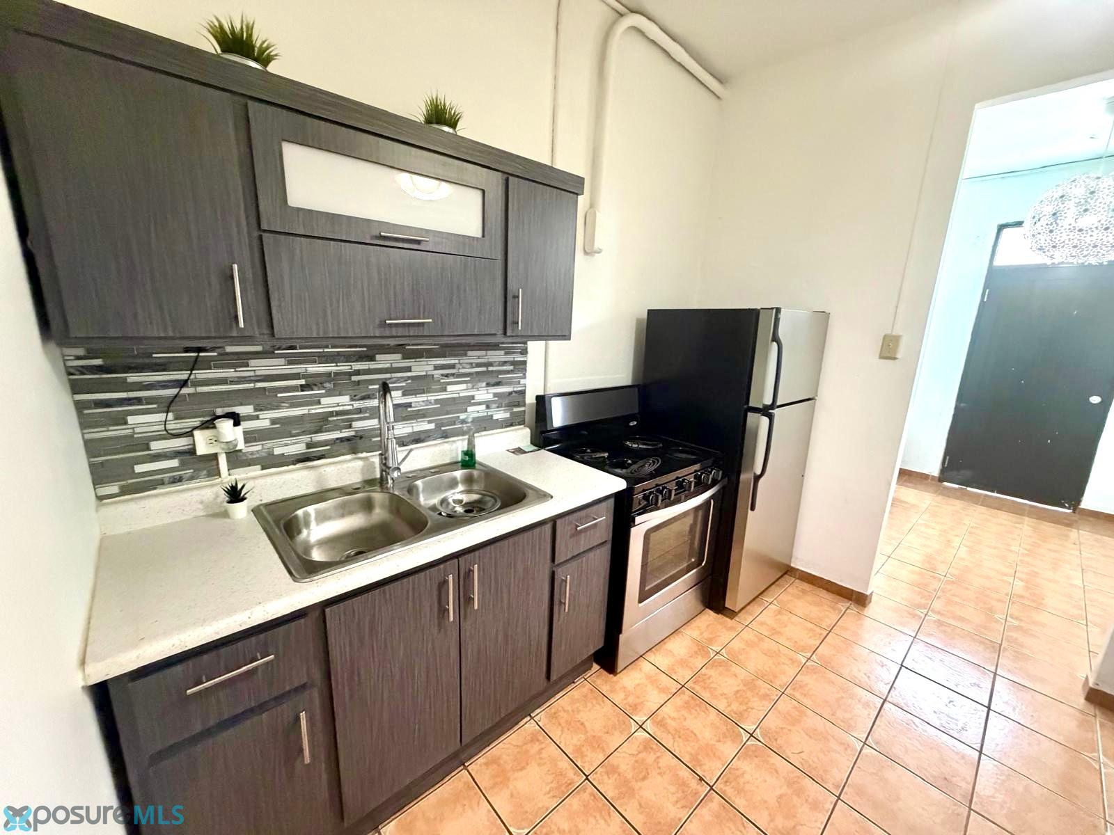 Residencia en Alquiler - Aguadilla