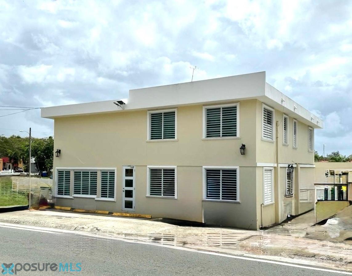 Residencia en Alquiler - Aguadilla