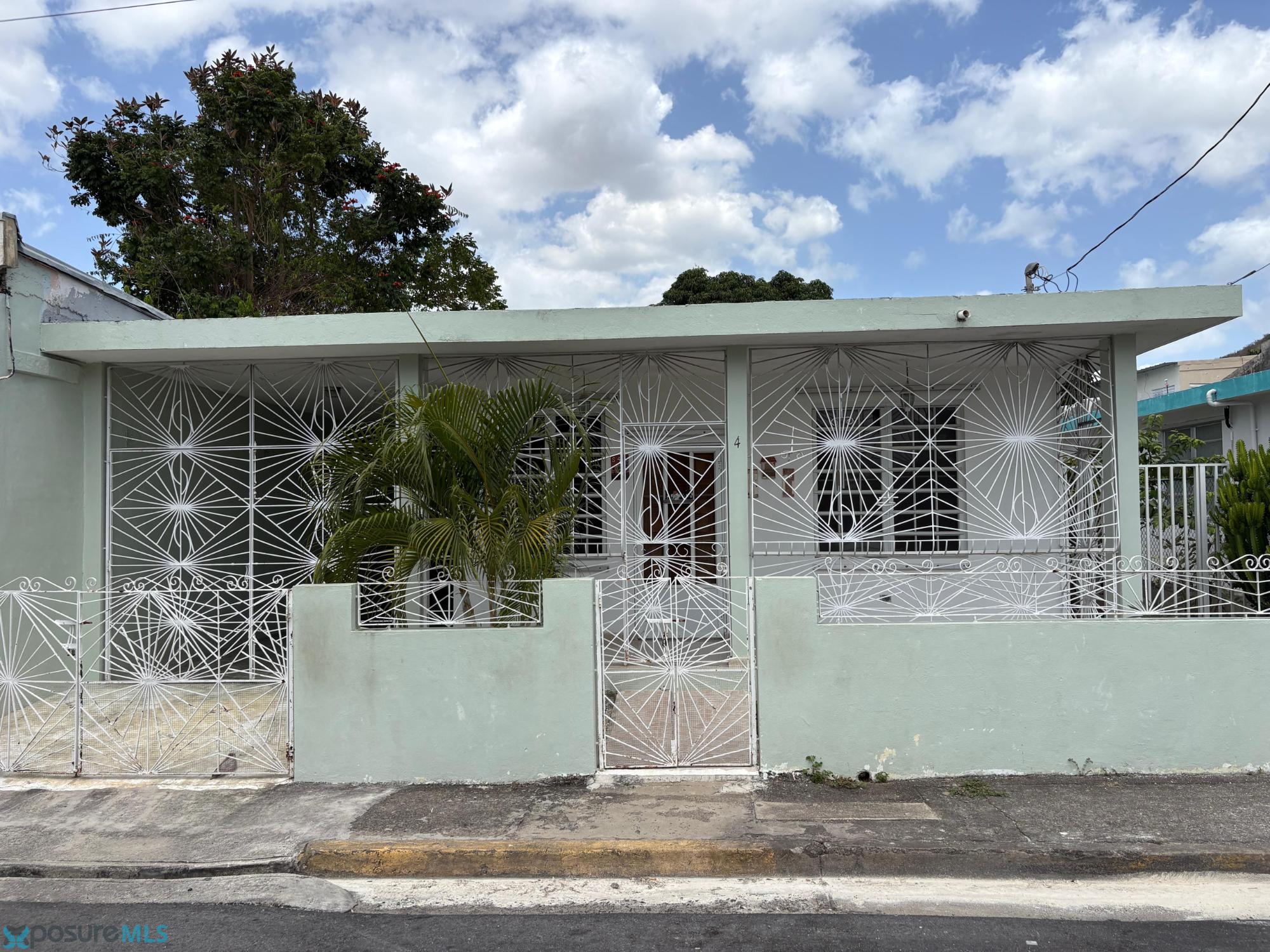 Casa en Venta - Coamo