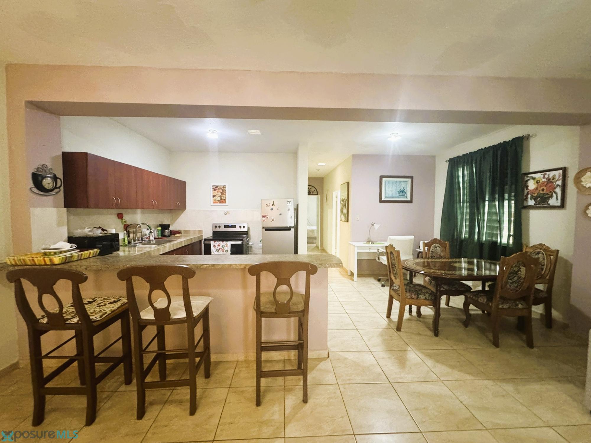 Residencia en Alquiler - Camuy