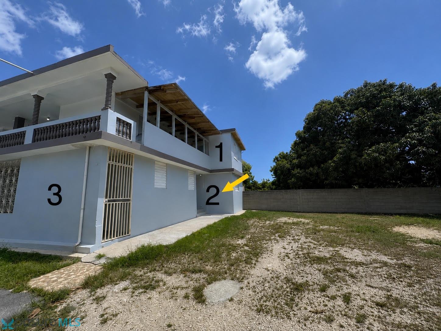 Residencia en Alquiler - Dorado
