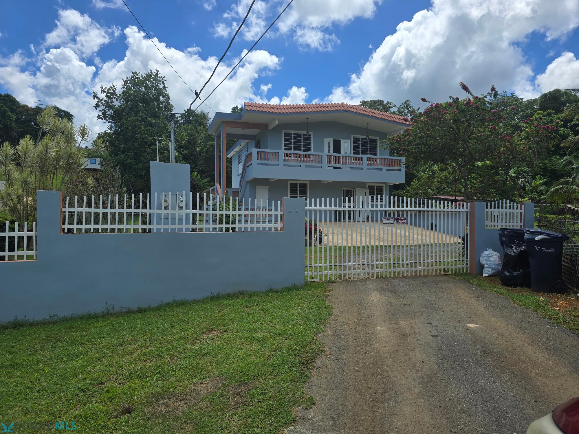 Casa en Alquiler - Aguadilla