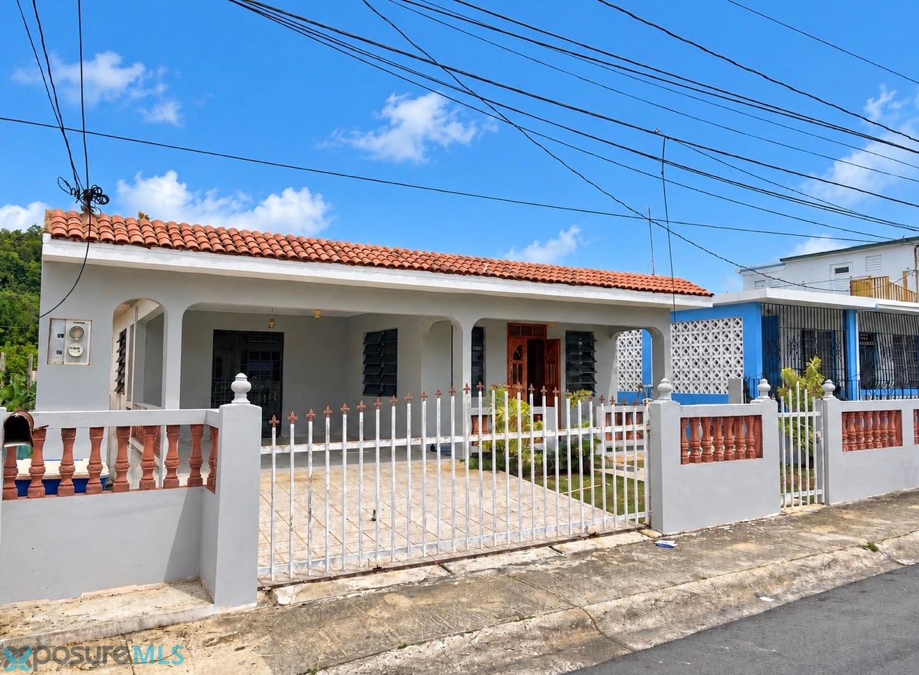 Casa en Venta - Aguadilla