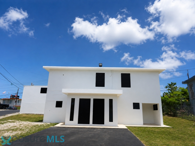 Residencia en Venta - Toa Baja