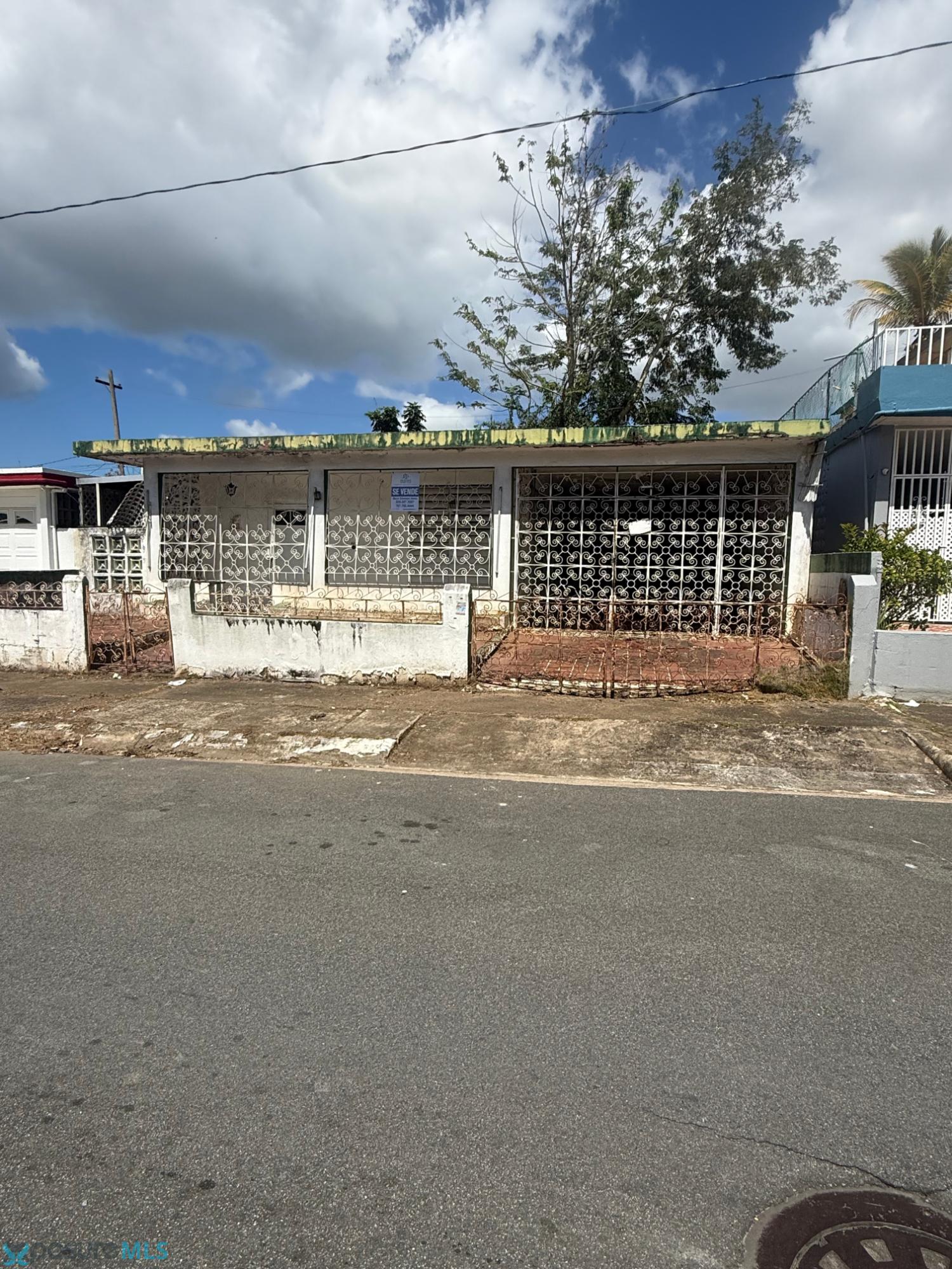 Casa en Venta - Bayamón