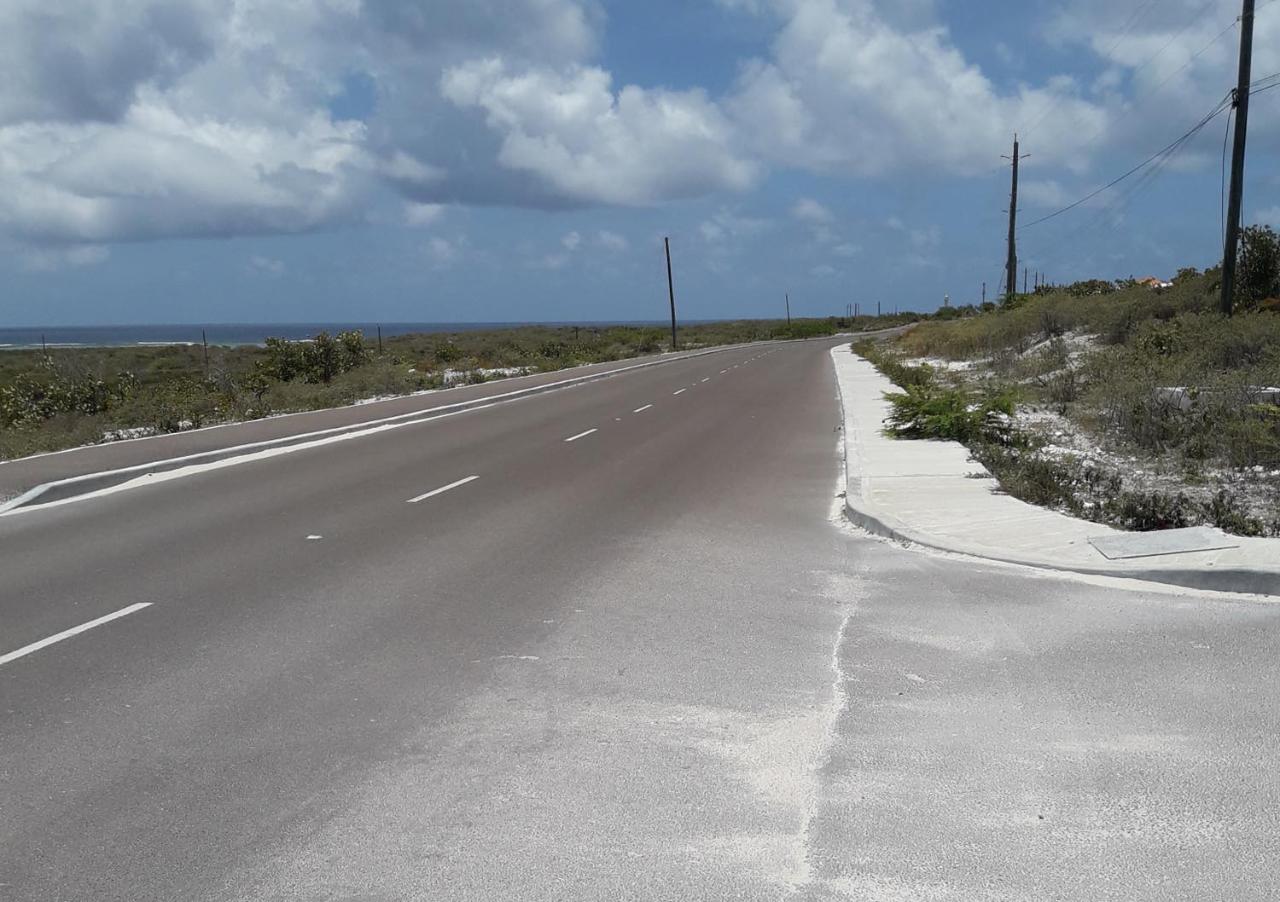 BEACHFRONT PANORAMIC VIEW
