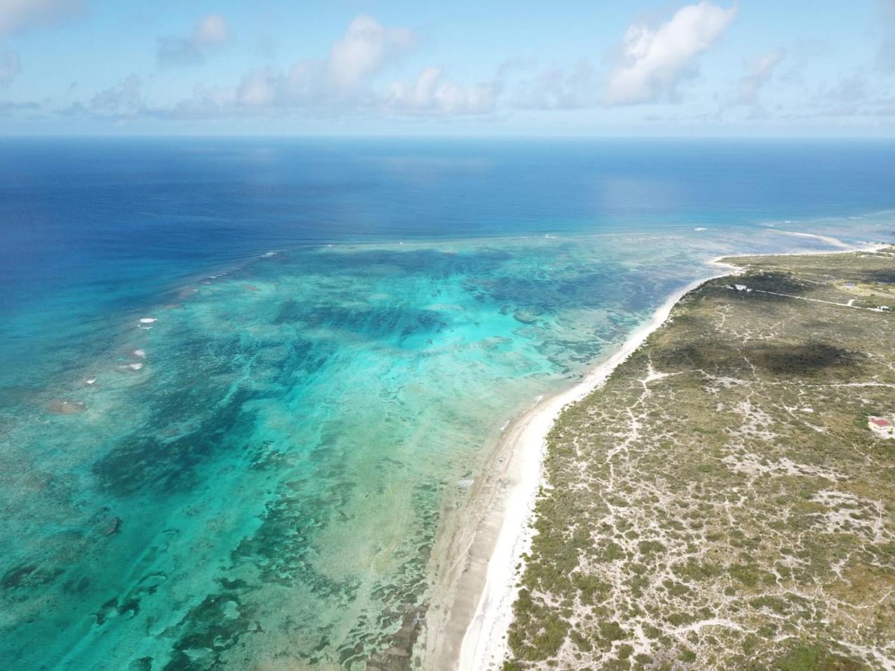 34 AC WEST COAST OCEAN FRONT