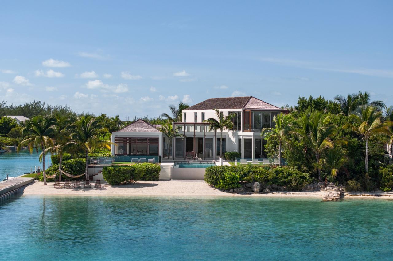 BLUE CAY BEACH ESTATE, PROVIDENCIALES, • Turks and Caicos Real Estate