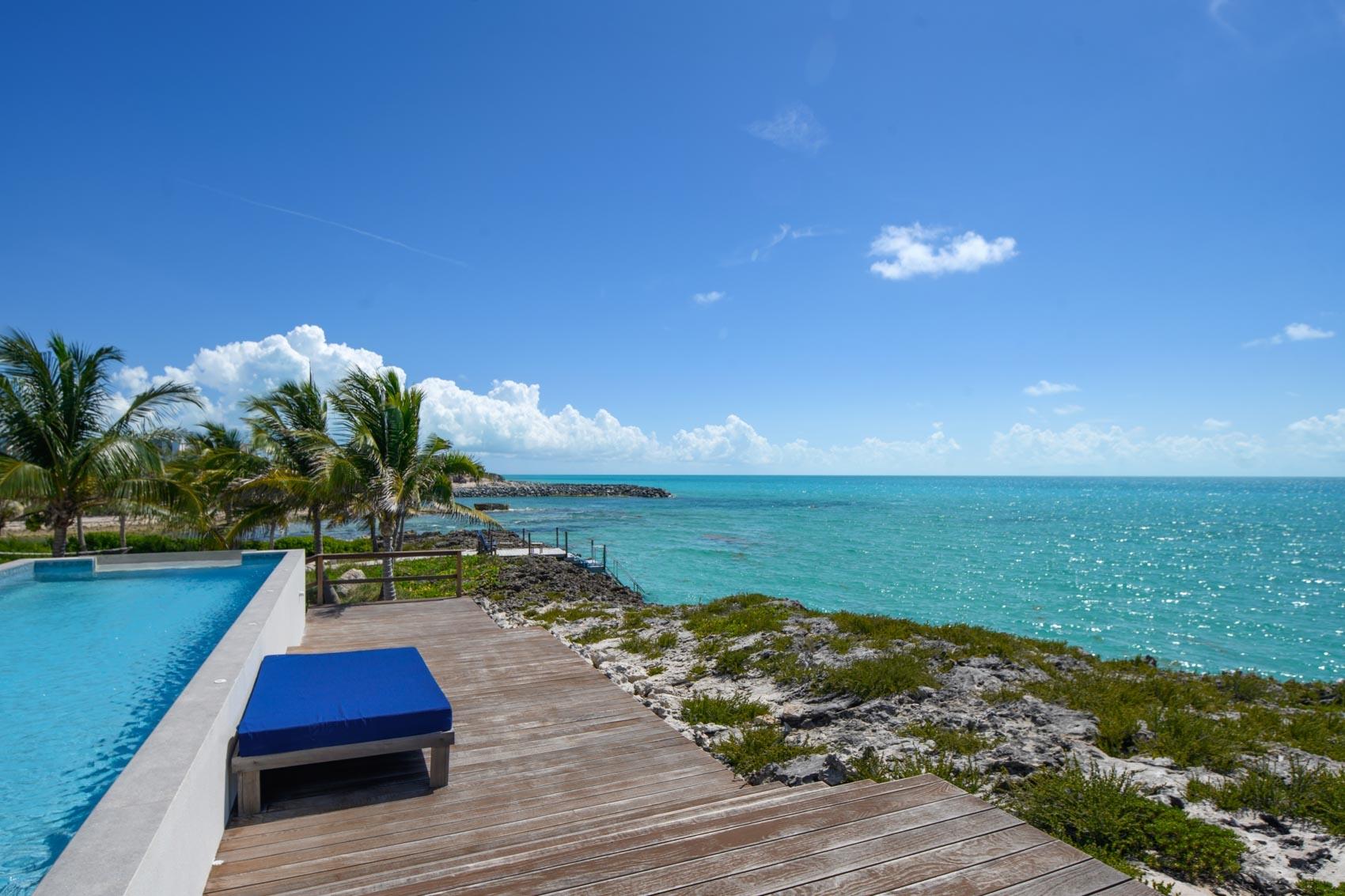 550 TIP OF THE TAIL VILLA — photo 4