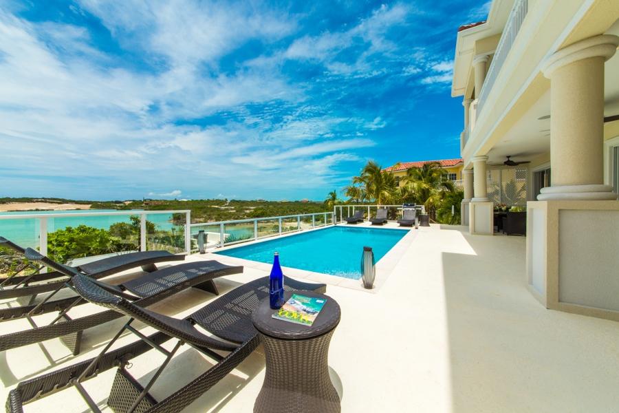 Sunset Close Villa