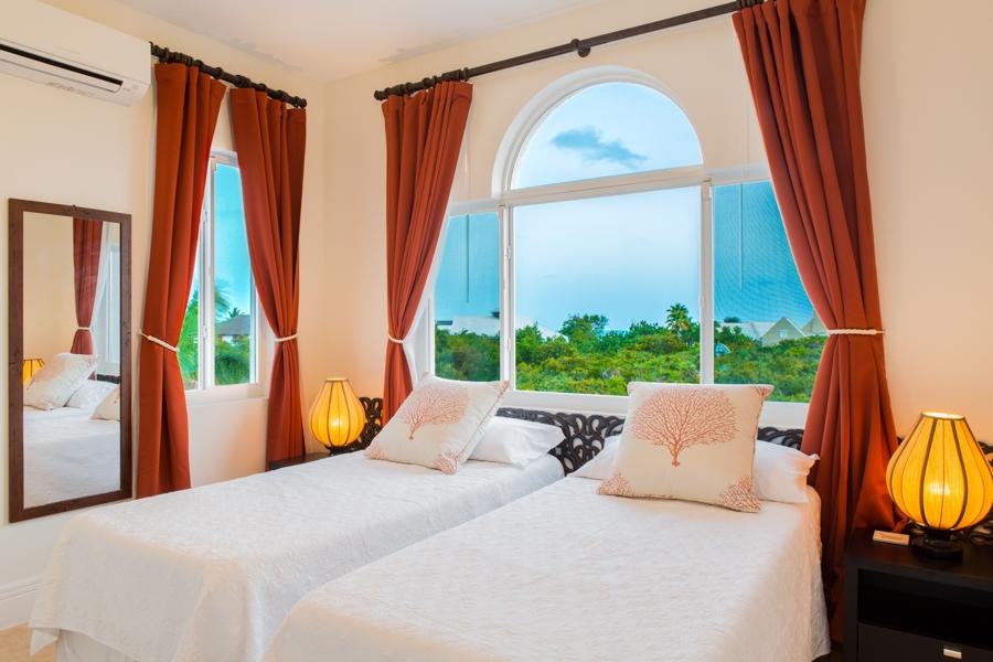 Sunset Close Villa