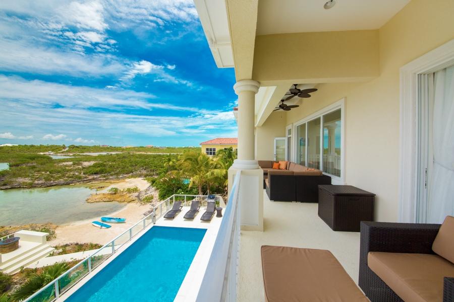Sunset Close Villa