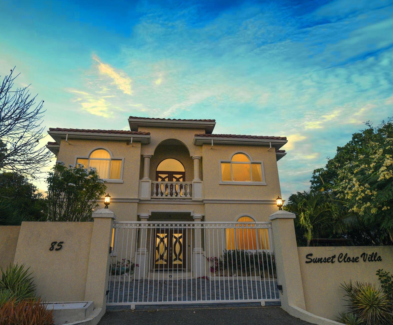 Sunset Close Villa
