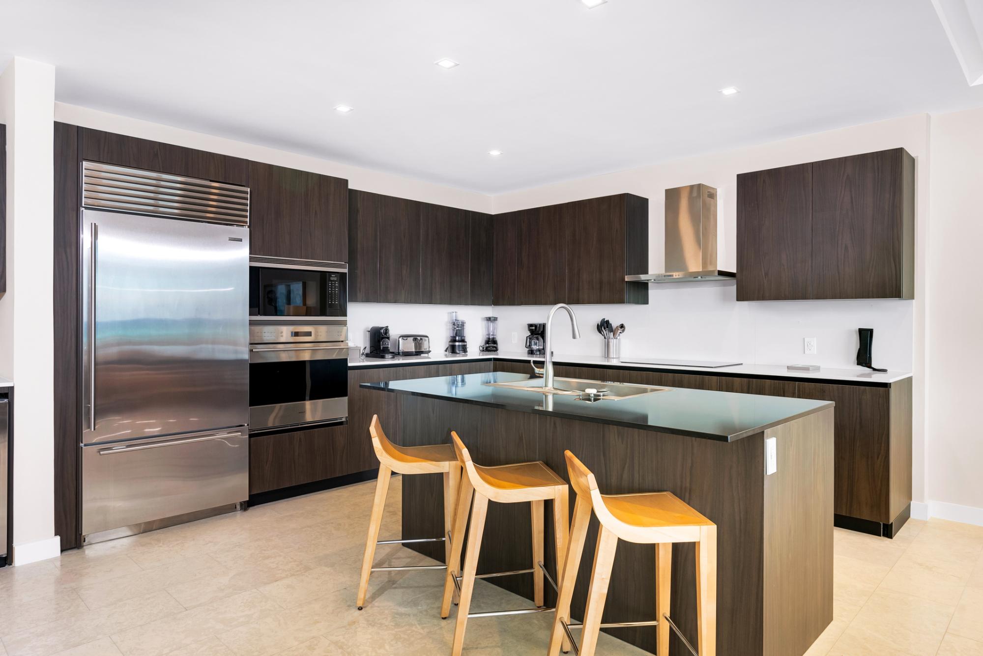 Unit 1095 Ritz Carlton Residences 2BR/3BA