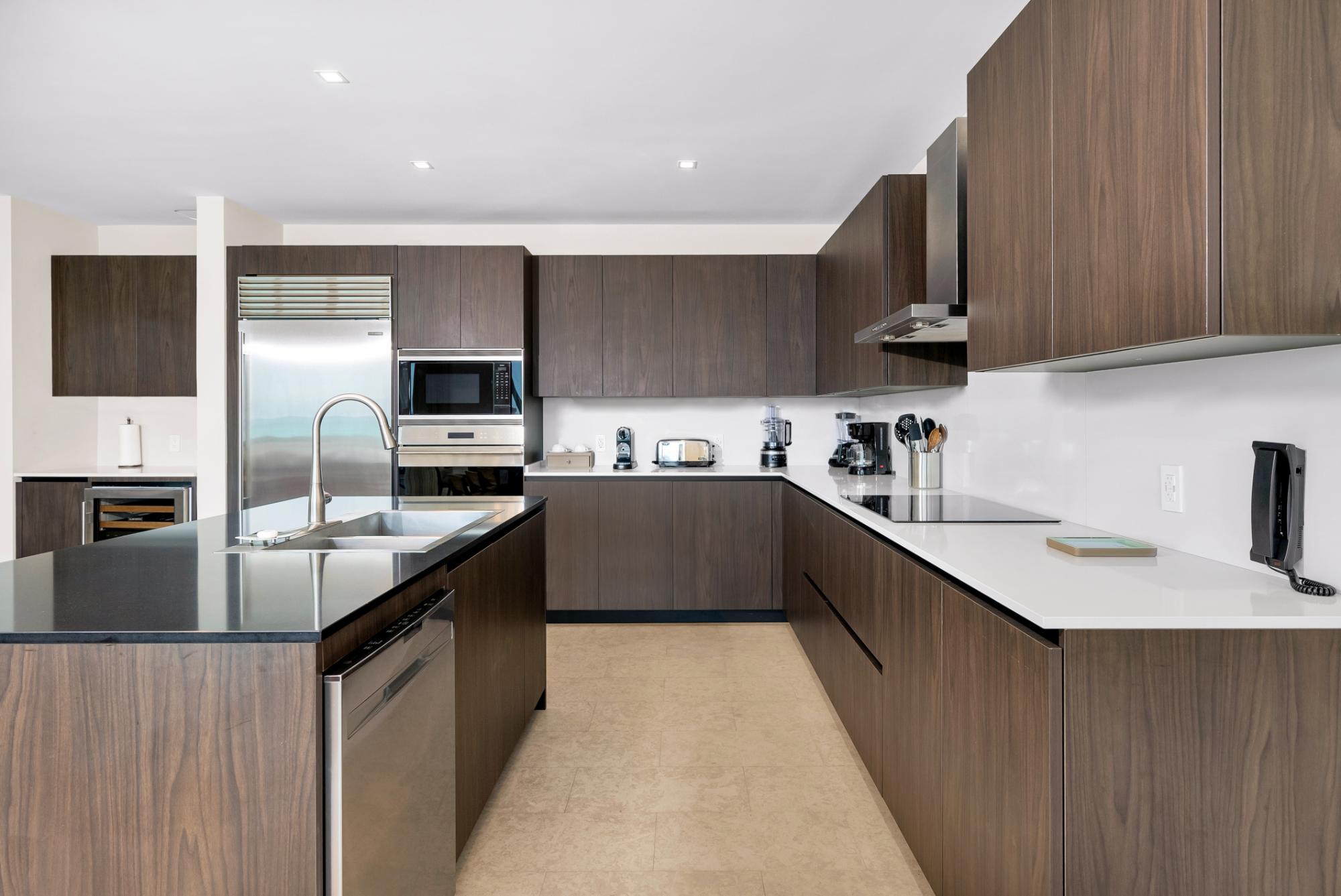 Unit 1095 Ritz Carlton Residences 2BR/3BA