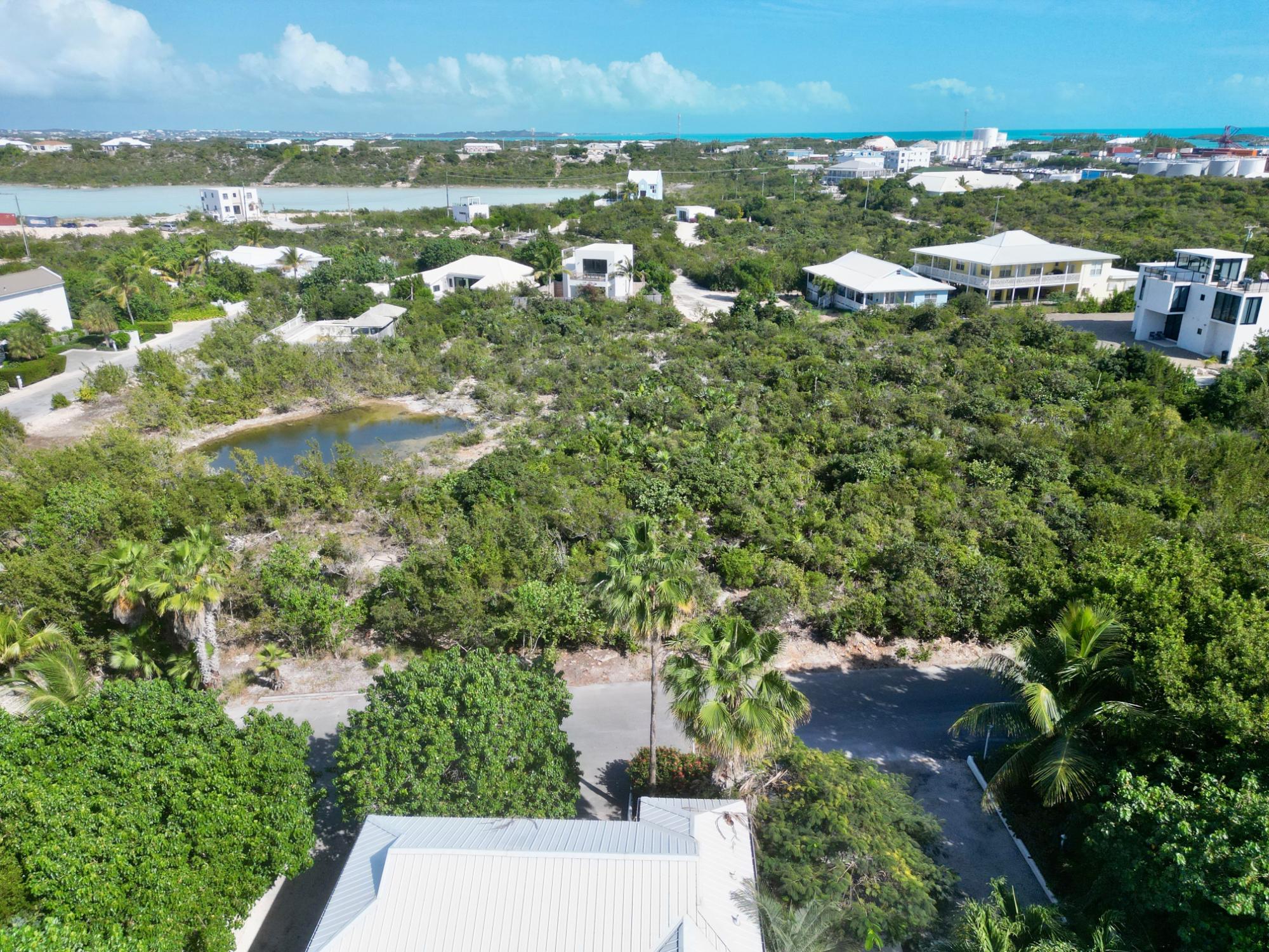 SAPODILLA BAY — photo 4