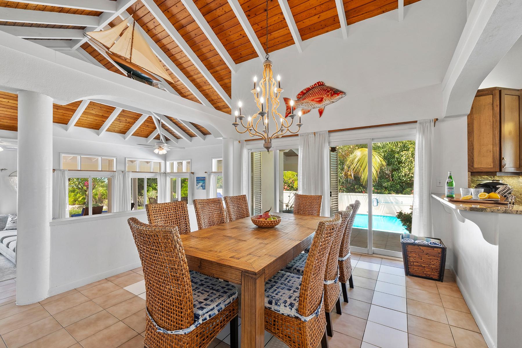Villa Oceana, Harbour Gates