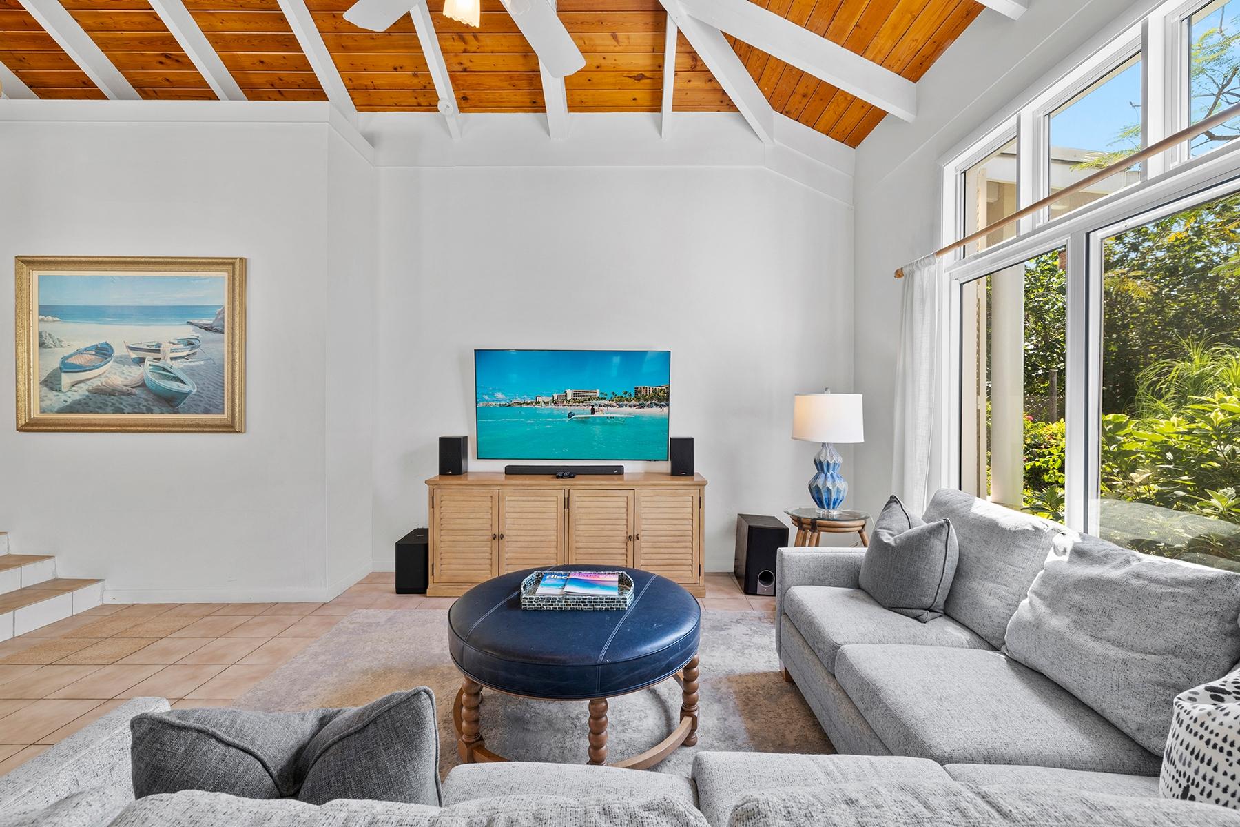Villa Oceana, Harbour Gates