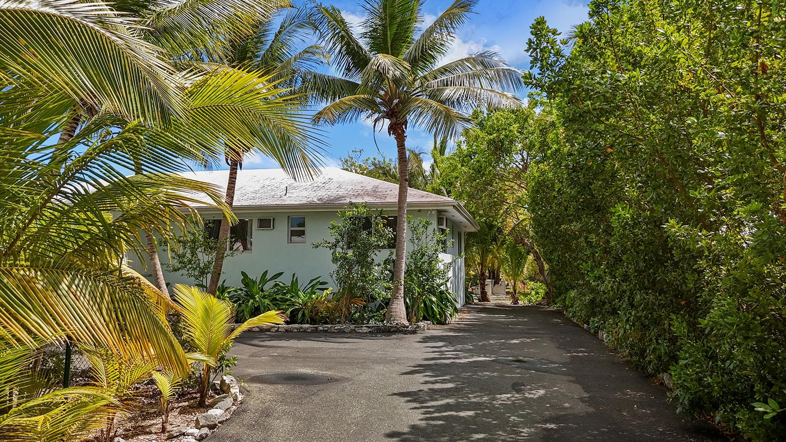 Perfect Leeward Turnkey Property