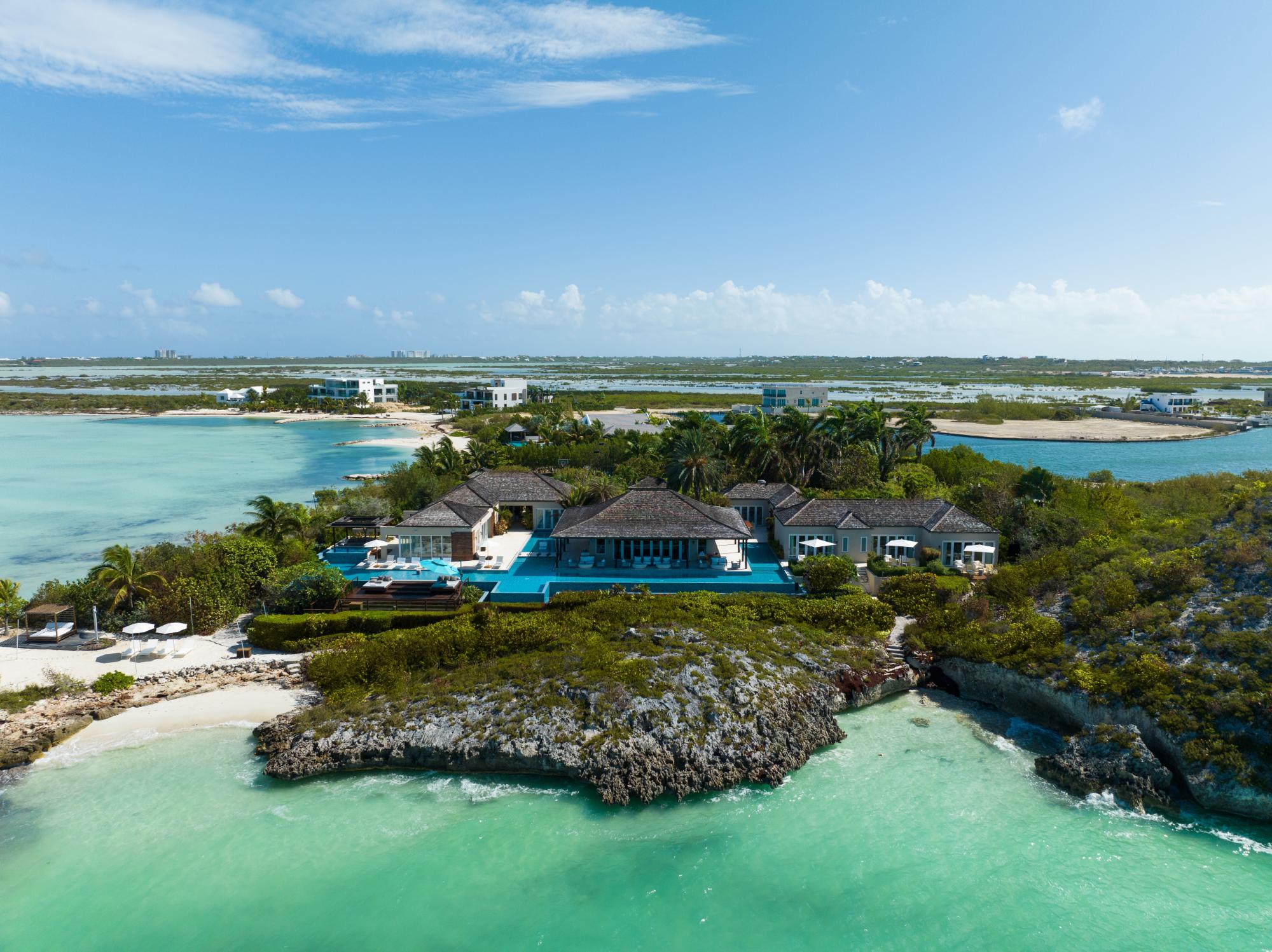 TURTLE TAIL ESTATE — photo 3