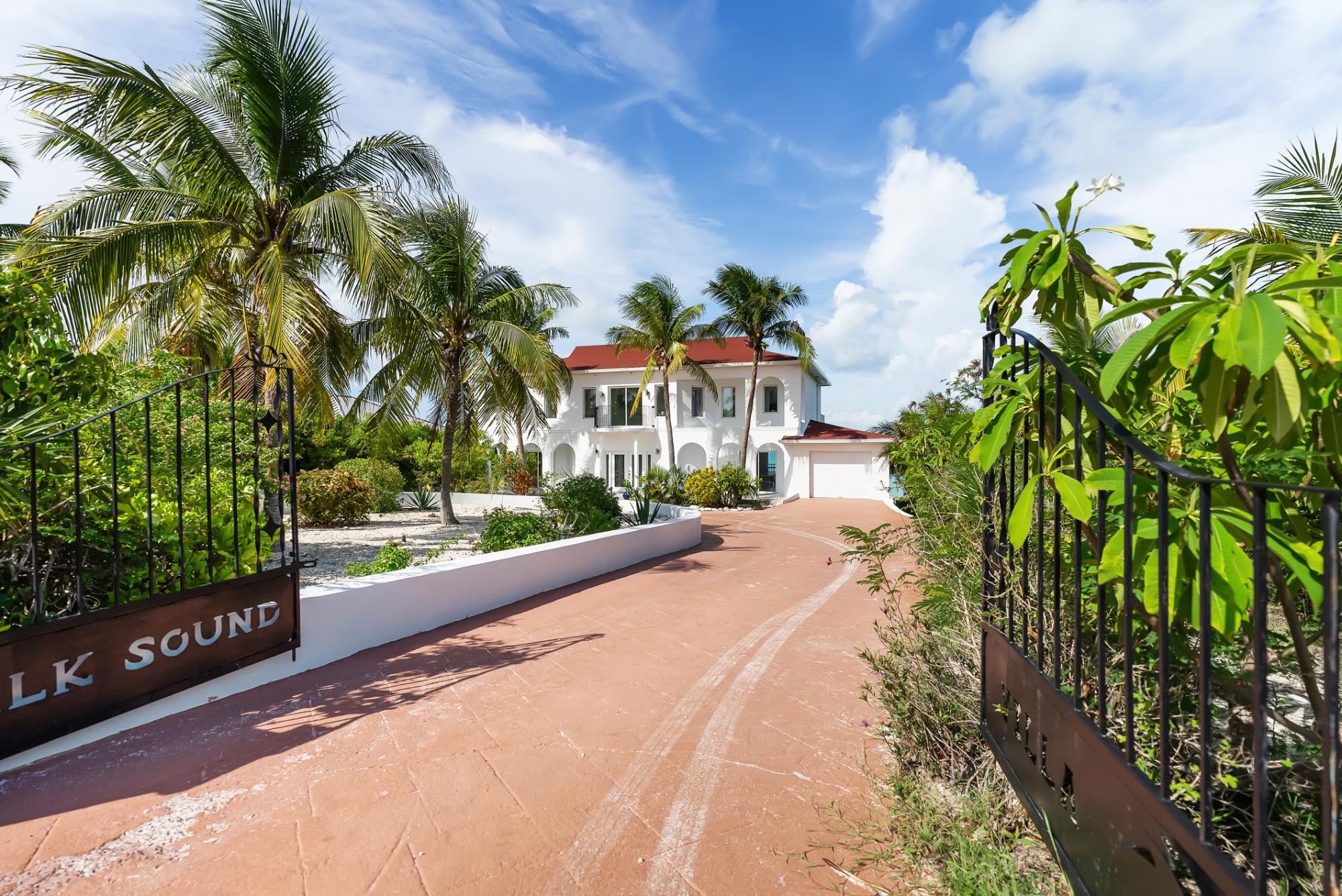 CHALK SOUND VILLA OASIS