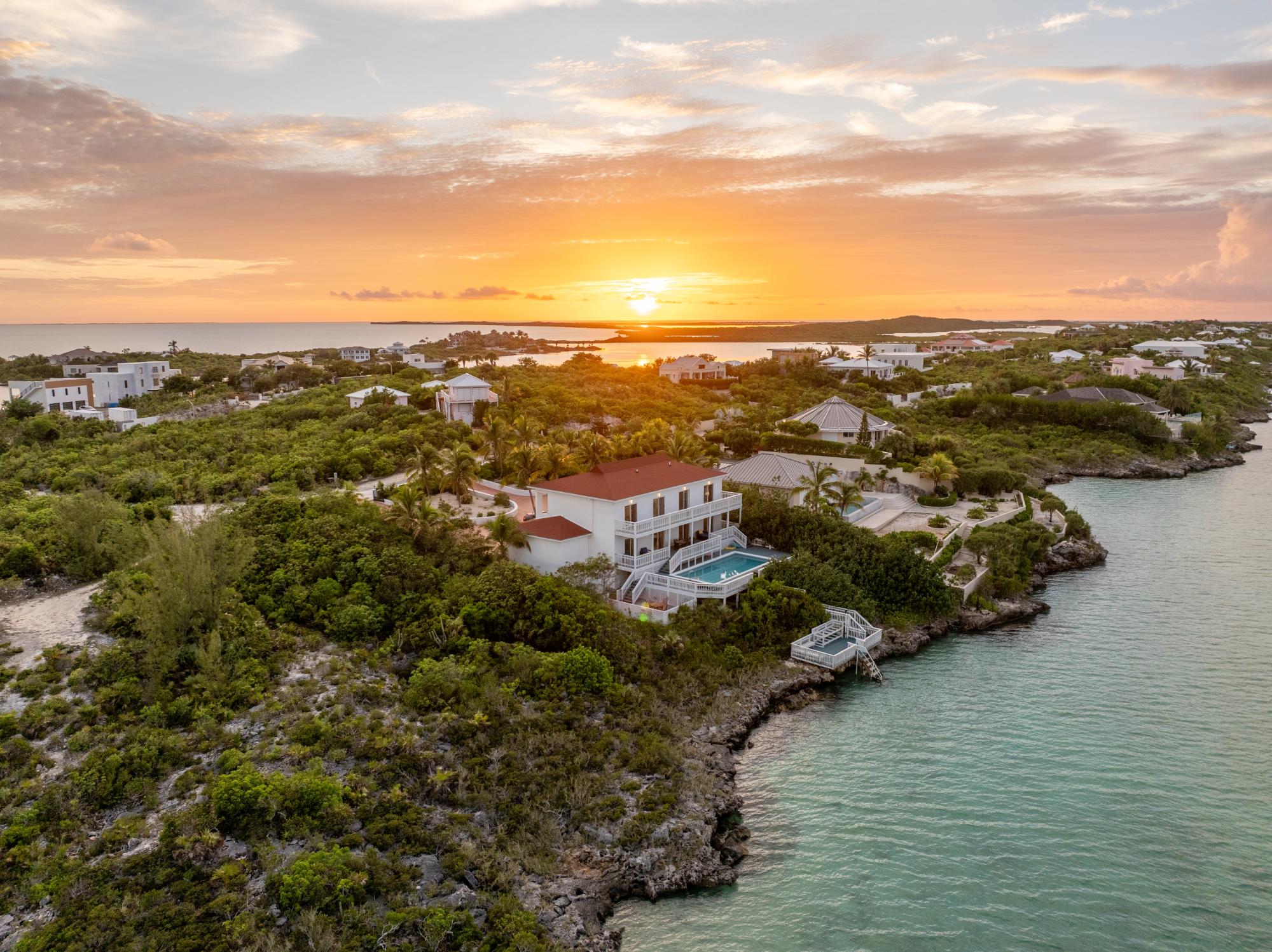 CHALK SOUND VILLA OASIS